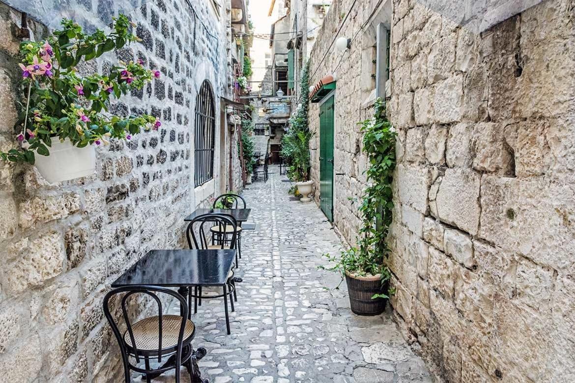 Guesthouse Ana Trogir Old Town Экстерьер фото