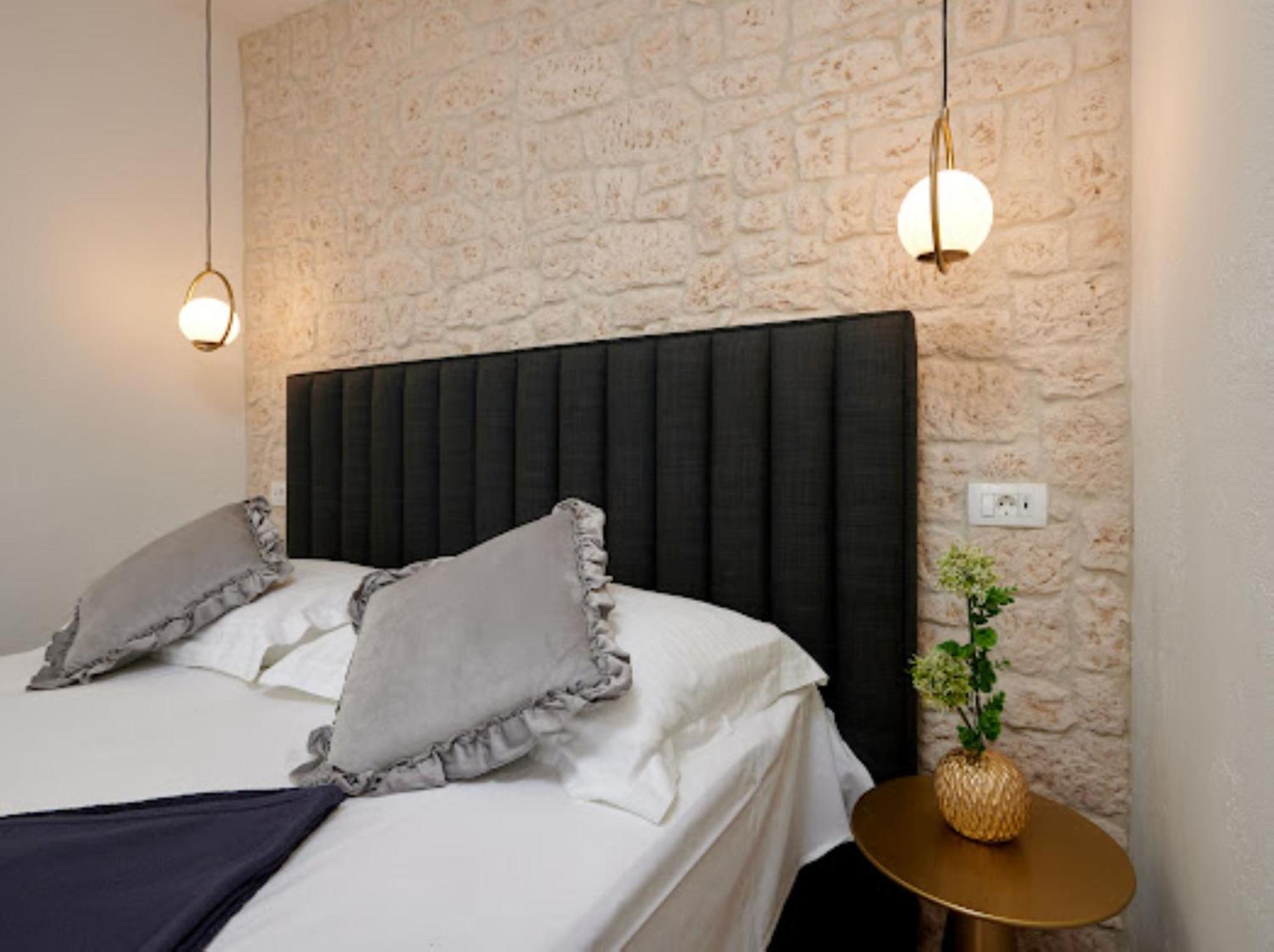 Guesthouse Ana Trogir Old Town Экстерьер фото