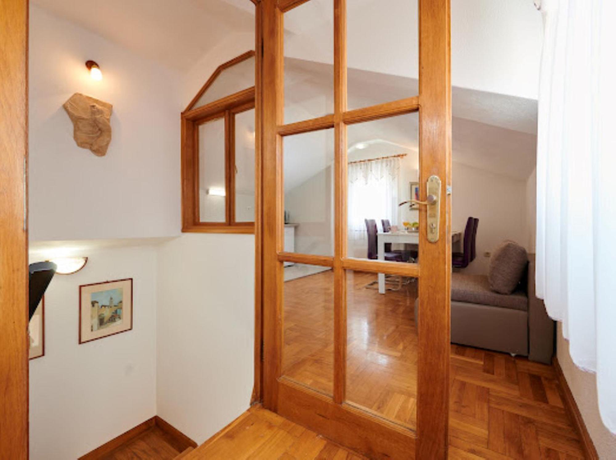 Guesthouse Ana Trogir Old Town Номер фото